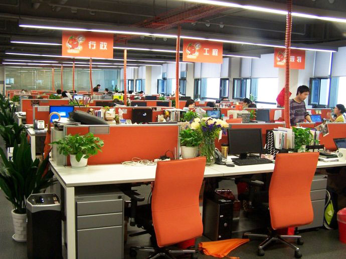 阿里巴巴辦公室裝修,廣州裝修設(shè)計(jì)公司,科技公司辦公室裝修.jpg